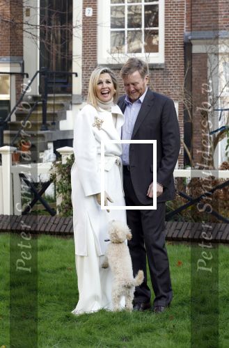 Amsterdam 29 november 2024
Fotouurtje Koninklijk huis met Koning Willem Alexander Koningin Maxima Prinses Amalia Prinses Alexia Prinses Ariane en hun hondje Mambo . De shoot vond plaats op het Begijnhof in het centrum van Amsterdam.