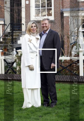 Amsterdam 29 november 2024
Fotouurtje Koninklijk huis met Koning Willem Alexander Koningin Maxima Prinses Amalia Prinses Alexia Prinses Ariane en hun hondje Mambo . De shoot vond plaats op het Begijnhof in het centrum van Amsterdam.
