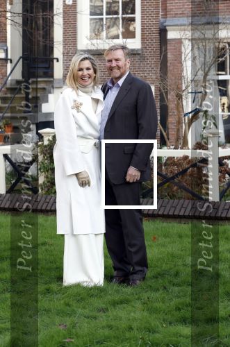 Amsterdam 29 november 2024
Fotouurtje Koninklijk huis met Koning Willem Alexander Koningin Maxima Prinses Amalia Prinses Alexia Prinses Ariane en hun hondje Mambo . De shoot vond plaats op het Begijnhof in het centrum van Amsterdam.
