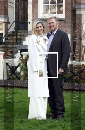Amsterdam 29 november 2024
Fotouurtje Koninklijk huis met Koning Willem Alexander Koningin Maxima Prinses Amalia Prinses Alexia Prinses Ariane en hun hondje Mambo . De shoot vond plaats op het Begijnhof in het centrum van Amsterdam.