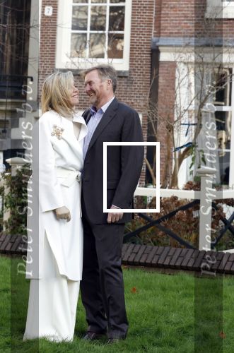 Amsterdam 29 november 2024
Fotouurtje Koninklijk huis met Koning Willem Alexander Koningin Maxima Prinses Amalia Prinses Alexia Prinses Ariane en hun hondje Mambo . De shoot vond plaats op het Begijnhof in het centrum van Amsterdam.