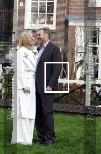 Amsterdam 29 november 2024
Fotouurtje Koninklijk huis met Koning Willem Alexander Koningin Maxima Prinses Amalia Prinses Alexia Prinses Ariane en hun hondje Mambo . De shoot vond plaats op het Begijnhof in het centrum van Amsterdam.