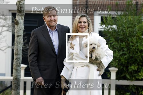 Amsterdam 29 november 2024
Fotouurtje Koninklijk huis met Koning Willem Alexander Koningin Maxima Prinses Amalia Prinses Alexia Prinses Ariane en hun hondje Mambo . De shoot vond plaats op het Begijnhof in het centrum van Amsterdam.