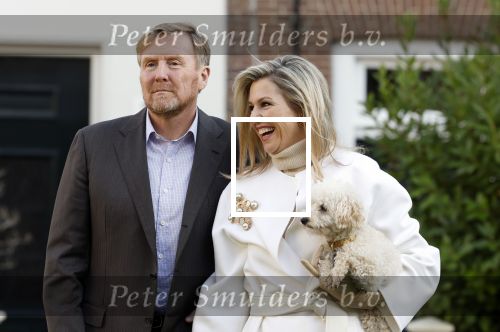 Amsterdam 29 november 2024
Fotouurtje Koninklijk huis met Koning Willem Alexander Koningin Maxima Prinses Amalia Prinses Alexia Prinses Ariane en hun hondje Mambo . De shoot vond plaats op het Begijnhof in het centrum van Amsterdam.
