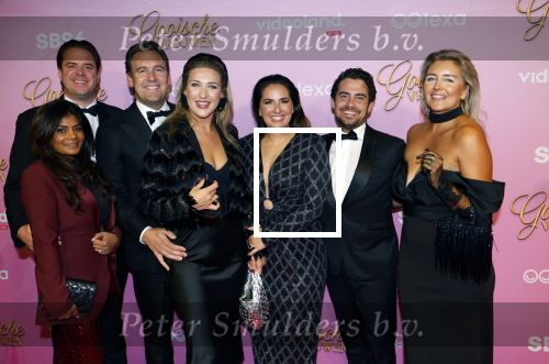 Amsterdam 22 oktober 2024
Premiere Gooische vrouwen in het DeLaMar theater. Goosche moeder met Leslie Keijzer Pauline Wingelaar Bo Wilkes Kimberly Bosman en mannen