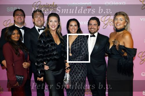 Amsterdam 22 oktober 2024
Premiere Gooische vrouwen in het DeLaMar theater. Goosche moeder met Leslie Keijzer Pauline Wingelaar Bo Wilkes Kimberly Bosman en mannen