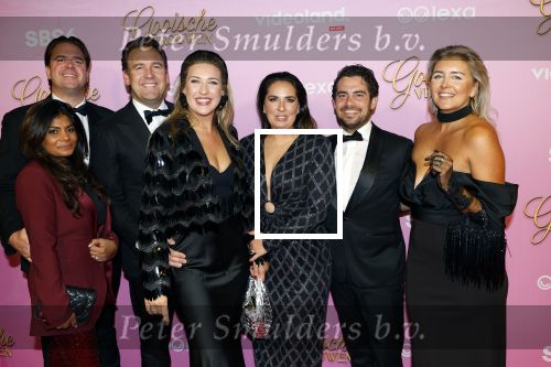 Amsterdam 22 oktober 2024
Premiere Gooische vrouwen in het DeLaMar theater. Goosche moeder met Leslie Keijzer Pauline Wingelaar Bo Wilkes Kimberly Bosman en mannen