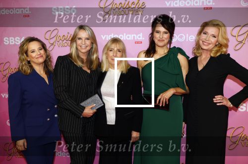 Amsterdam 22 oktober 2024
Premiere Gooische vrouwen in het DeLaMar theater. Lies Visschedijk Linda de Mol Susan Visser  Tjitske Reidinga en Will Koopman