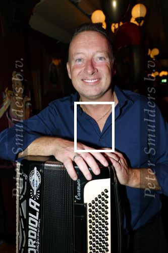 Den Bosch 25 oktober 2024
Cd presentatie Patty Brard en Kees de Bever om bistro Tante Pietje. Manfred Jongenelis