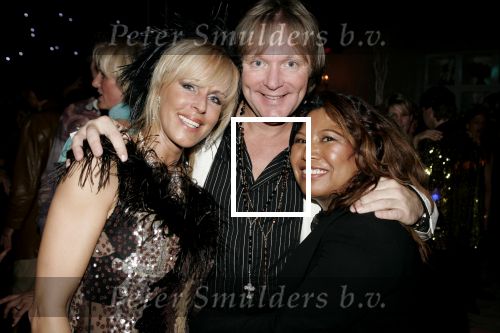 de Kwakel 23 december 2005
Kerstborrel Gerard Joling.
Marga Bult erwin kettman en Justine Palmelay
Peter Smulders bv