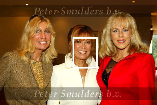 Amsterdam 14 september 2003

Modeshow Paul schulten in het okura

dutch divas , sandra reemer sjokje smit en marga bult

Peter Smulders bv