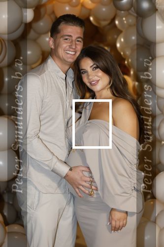 Amsterdam 29 november 2024
Babyshower Jennifer v Ooijen en haar partner Mart Hoogkamer bij het Pillows Hotel Maurits at the park. Jennifer is 8 maanden zwanger.