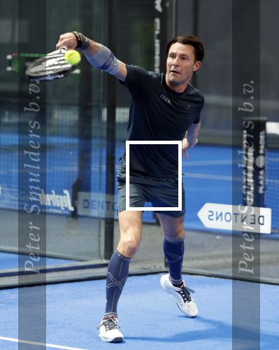 Laren 13 november 2024
Boekpresentatie over Padel met oa Matthias Scholten Johnny de Mol Fatima Moreiro de Melo en Martijn Lusink /