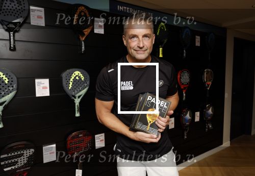 Laren 13 november 2024
Boekpresentatie over Padel met oa Matthias Scholten Johnny de Mol Fatima Moreiro de Melo en Martijn Lusink /