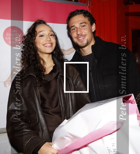 Amsterdam 12 november 2024
Boekpresentatie Estelle Cruijff in restaurant Bisous .  Maxim Gullit met zijn vriendin