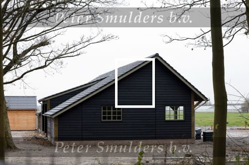 Noordwijkerhout 23 november 2024
Martien en Erica Meiland bouwen hun nieuwe huis / villa met guesthouse en schuur. Het Huis van Maxime Meiland en Leroy Molkenboer is in aanbouw . De fundering is geplaatst . Ook Maxime heeft een guesthouse en een grote schuur.