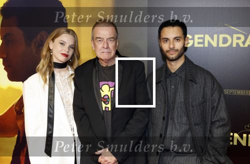 Amsterdam 4 november 2024
Premiere tegendraads in Tuschinski . Mehdi Meskar en Emma Josten en regisseur Ben Sombogaart