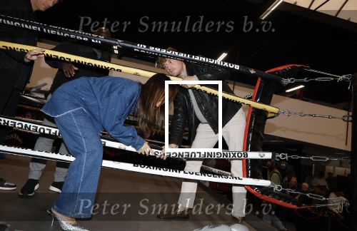 Hoofddorp 25 november 2024
Training Boxing influencers met oa Dave Roelvink Bravo Mark Schaaf  Geraldo Holzken Niek Holzken Roy  Meyer Goudtje Oussama Ahammoud Boer Ayoub en Sem v Dijk . Monica Geuze en Kaj Gorgels presenteren het .