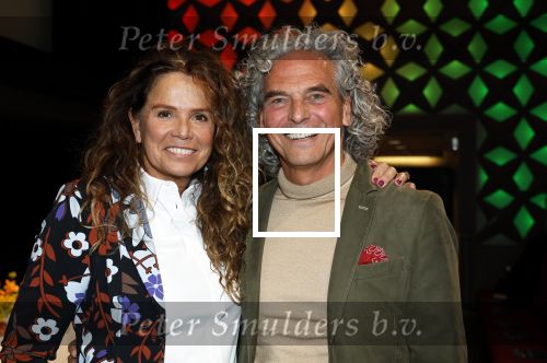 Hilversum 21 november 2024
Nicole Buch presenteert event over haar man Menno Buch bij beeld en geluid . Erland Galjaard en Bert v d Veer spreken ook . Nicole Buch met partner
