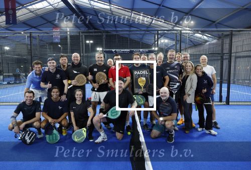 Laren 13 november 2024
Boekpresentatie over Padel met oa Matthias Scholten Johnny de Mol Fatima Moreiro de Melo en Martijn Lusink /