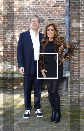 Broek en Waterland 26 oktober 2024
Douwe Bob en Anouk trouwen in de kerk van Broek en Waterland . Douwe arriveert met zijn zoontje op een paard bij de kerk. Patty Brard kwam met haar man Antoine