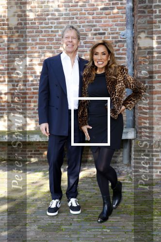 Broek en Waterland 26 oktober 2024
Douwe Bob en Anouk trouwen in de kerk van Broek en Waterland . Douwe arriveert met zijn zoontje op een paard bij de kerk. Patty Brard kwam met haar man Antoine