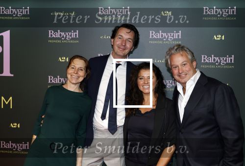 Amsterdam 25 november 2024
Premiere Babygirl in Tuschinski . Halina Reijn is de producente. Paul v Riessen en ....