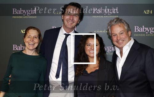 Amsterdam 25 november 2024
Premiere Babygirl in Tuschinski . Halina Reijn is de producente. Paul v Riessen en ....