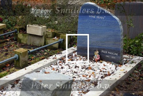 Amsterdam 8 november 2024
Graf Peer Mascini  op Zorgvlied.