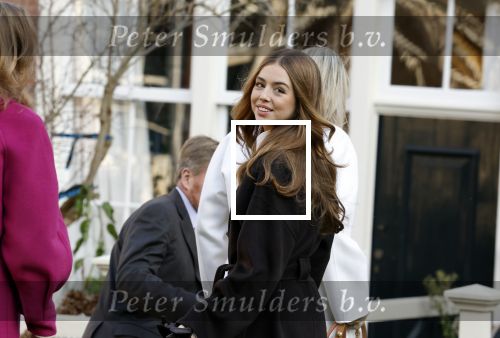 Amsterdam 29 november 2024
Fotouurtje Koninklijk huis met Koning Willem Alexander Koningin Maxima Prinses Amalia Prinses Alexia Prinses Ariane en hun hondje Mambo . De shoot vond plaats op het Begijnhof in het centrum van Amsterdam.