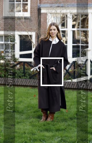 Amsterdam 29 november 2024
Fotouurtje Koninklijk huis met Koning Willem Alexander Koningin Maxima Prinses Amalia Prinses Alexia Prinses Ariane en hun hondje Mambo . De shoot vond plaats op het Begijnhof in het centrum van Amsterdam.