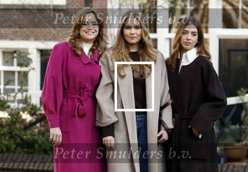 Amsterdam 29 november 2024
Fotouurtje Koninklijk huis met Koning Willem Alexander Koningin Maxima Prinses Amalia Prinses Alexia Prinses Ariane en hun hondje Mambo . De shoot vond plaats op het Begijnhof in het centrum van Amsterdam.