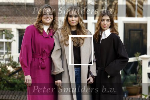 Amsterdam 29 november 2024
Fotouurtje Koninklijk huis met Koning Willem Alexander Koningin Maxima Prinses Amalia Prinses Alexia Prinses Ariane en hun hondje Mambo . De shoot vond plaats op het Begijnhof in het centrum van Amsterdam.