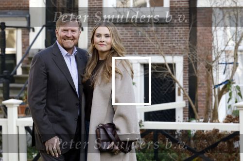 Amsterdam 29 november 2024
Fotouurtje Koninklijk huis met Koning Willem Alexander Koningin Maxima Prinses Amalia Prinses Alexia Prinses Ariane en hun hondje Mambo . De shoot vond plaats op het Begijnhof in het centrum van Amsterdam.