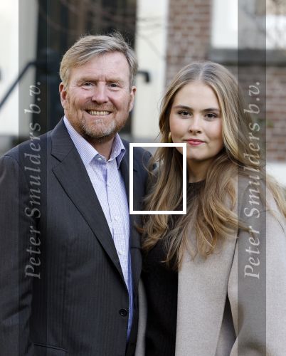 Amsterdam 29 november 2024
Fotouurtje Koninklijk huis met Koning Willem Alexander Koningin Maxima Prinses Amalia Prinses Alexia Prinses Ariane en hun hondje Mambo . De shoot vond plaats op het Begijnhof in het centrum van Amsterdam.