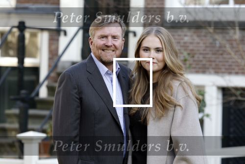 Amsterdam 29 november 2024
Fotouurtje Koninklijk huis met Koning Willem Alexander Koningin Maxima Prinses Amalia Prinses Alexia Prinses Ariane en hun hondje Mambo . De shoot vond plaats op het Begijnhof in het centrum van Amsterdam.