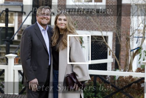 Amsterdam 29 november 2024
Fotouurtje Koninklijk huis met Koning Willem Alexander Koningin Maxima Prinses Amalia Prinses Alexia Prinses Ariane en hun hondje Mambo . De shoot vond plaats op het Begijnhof in het centrum van Amsterdam.