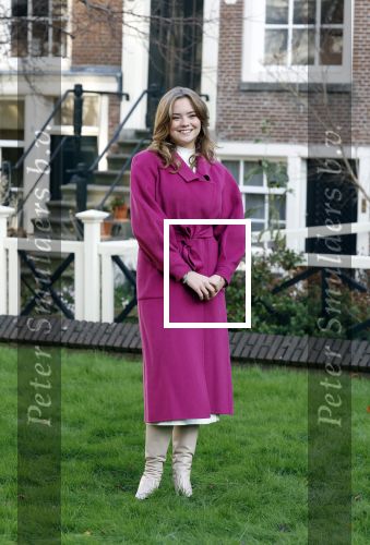 Amsterdam 29 november 2024
Fotouurtje Koninklijk huis met Koning Willem Alexander Koningin Maxima Prinses Amalia Prinses Alexia Prinses Ariane en hun hondje Mambo . De shoot vond plaats op het Begijnhof in het centrum van Amsterdam.