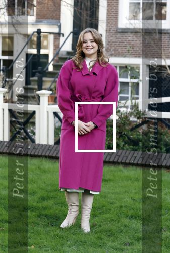 Amsterdam 29 november 2024
Fotouurtje Koninklijk huis met Koning Willem Alexander Koningin Maxima Prinses Amalia Prinses Alexia Prinses Ariane en hun hondje Mambo . De shoot vond plaats op het Begijnhof in het centrum van Amsterdam.