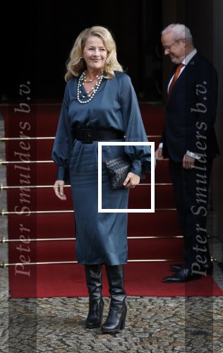 Amsterdam 3 december 2024
Uitreiking Prins Calus prijzen in het paleis op de dam . Aanwezig names koninklijke familie , Koning Willem Alexander Prins Constantijn Prinses Laurentien  en Prinses Mabel .