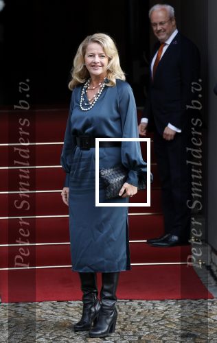 Amsterdam 3 december 2024
Uitreiking Prins Calus prijzen in het paleis op de dam . Aanwezig names koninklijke familie , Koning Willem Alexander Prins Constantijn Prinses Laurentien  en Prinses Mabel .