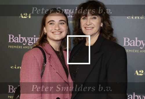 Amsterdam 25 november 2024
Premiere Babygirl in Tuschinski . Halina Reijn is de producente. Renee Fokker met dochter Esah