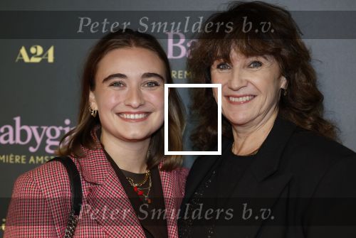 Amsterdam 25 november 2024
Premiere Babygirl in Tuschinski . Halina Reijn is de producente. Renee Fokker met dochter Esah