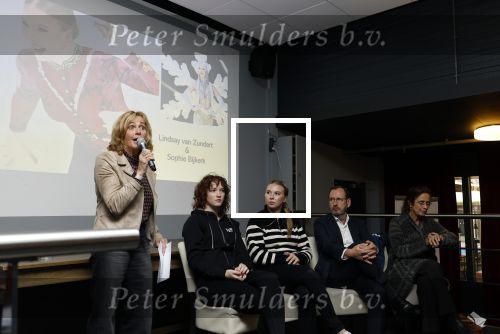 Den Haag 4 november 2024
Presentatie Holiday on ice in de uithof. Ria Visser