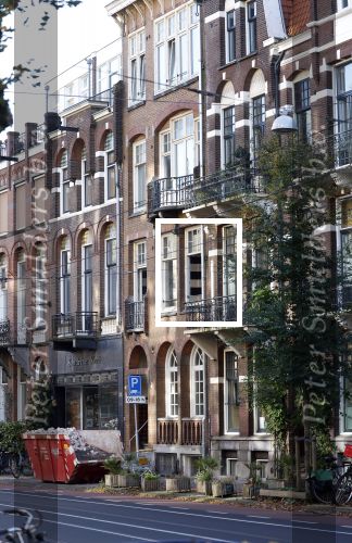 Amsterdam 26 oktober 2024
Rick Engelkes is weer samen met zijn ex en moeder van zijn dochters Annemarie . Rick heeft 2 panden gekocht in Amsterdam zuid . 1 wordt nu verbouwd.