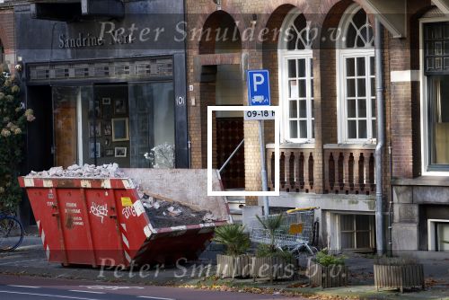 Amsterdam 26 oktober 2024
Rick Engelkes is weer samen met zijn ex en moeder van zijn dochters Annemarie . Rick heeft 2 panden gekocht in Amsterdam zuid . 1 wordt nu verbouwd.