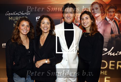 Zaandam 10 november 2024
Premiere murder on the nile in zaantheater. Rick Engelkes met Annemarie en hun dochters