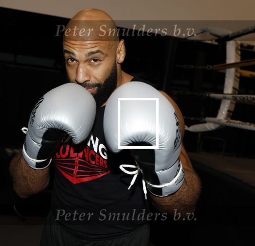 Hoofddorp 25 november 2024
Training Boxing influencers met oa Dave Roelvink Bravo Mark Schaaf  Geraldo Holzken Niek Holzken Roy  Meyer Goudtje Oussama Ahammoud Boer Ayoub en Sem v Dijk . Monica Geuze en Kaj Gorgels presenteren het .