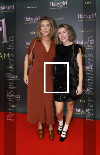 Amsterdam 25 november 2024
Premiere Babygirl in Tuschinski . Halina Reijn is de producente. Saskia Noort met dochter Julia Schellekens