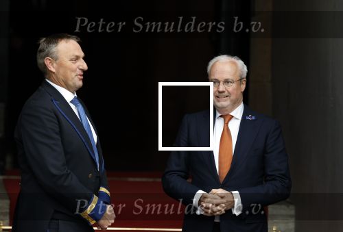 Amsterdam 3 december 2024
Uitreiking Prins Calus prijzen in het paleis op de dam . Aanwezig names koninklijke familie , Koning Willem Alexander Prins Constantijn Prinses Laurentien  en Prinses Mabel . Hofmaarschalk Sjoert Klein Schiphorst